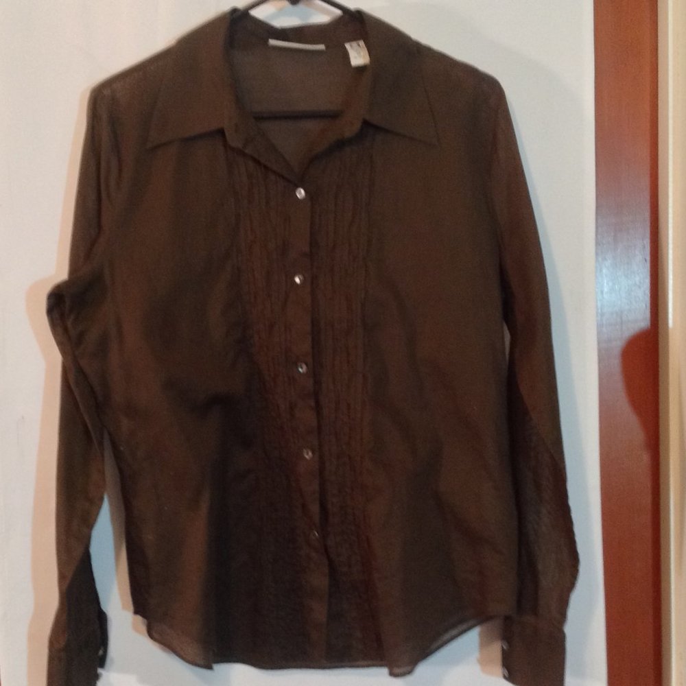 Lord And Taylor Ruffle Tuxedo Front Button Shirt - image 5